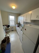 30 Stearns Rd, Unit 3A in Brookline, MA - Foto de edificio - Building Photo