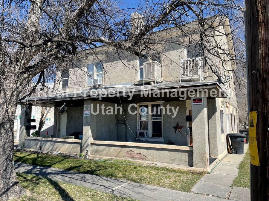 343 S 100 E in Provo, UT - Foto de edificio
