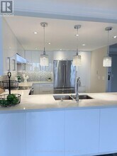 100 Observatory Ln in Richmond Hill, ON - Building Photo - Building Photo