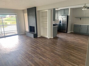 226 Waters Edge in Huntsville, TX - Building Photo - Building Photo