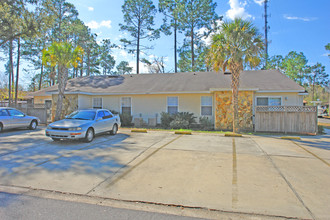 8357 Country Walk Dr in Pensacola, FL - Building Photo - Building Photo