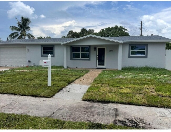 3610 NW 211th St in Miami Gardens, FL - Building Photo - Building Photo