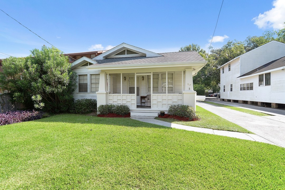 617 Central Ave in Jefferson, LA - Foto de edificio