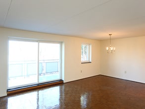 Newtown Towers Apartments in Newtown Square, PA - Foto de edificio - Interior Photo