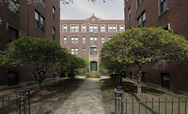 11 Ware St in Cambridge, MA - Foto de edificio - Building Photo