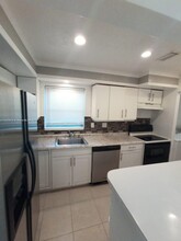 5880 NW 16th Pl, Unit 5880 in Sunrise, FL - Building Photo - Building Photo