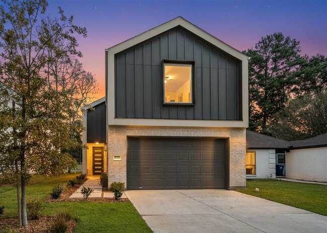 property at 23 Presidio Rd