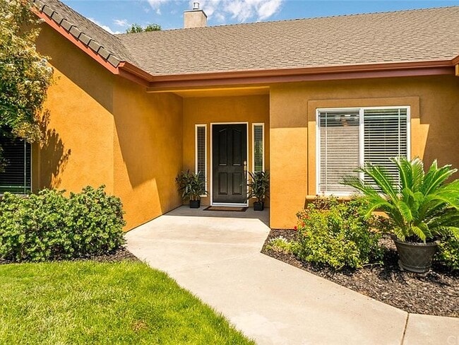 109 Sterling Oaks Dr in Chico, CA - Building Photo - Building Photo