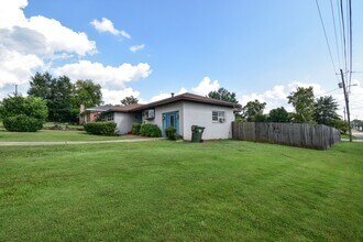 12 Forest Hill in Tuscaloosa, AL - Building Photo - Building Photo