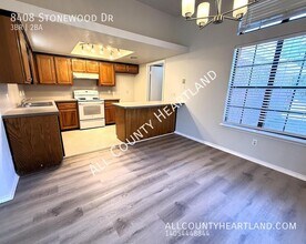 8408 Stonewood Dr in Oklahoma City, OK - Building Photo - Building Photo