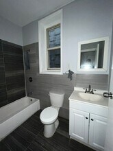 192 Grant Ave, Unit 2 in Jersey City, NJ - Foto de edificio - Building Photo