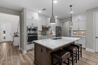 11232 Bright Path Ct in Jacksonville, FL - Building Photo - Building Photo