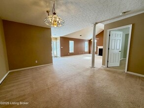 8202 Glenway Ct in Louisville, KY - Building Photo - Building Photo