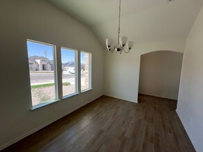 1313 Meadow Rd in Canutillo, TX - Building Photo - Building Photo