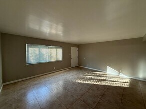 606 Pierce St in Taft, CA - Building Photo - Building Photo