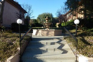 5917 Armaga Spring Rd, Unit E in Rancho Palos Verdes, CA - Building Photo