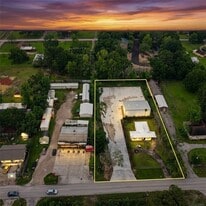 22316 E Martin Dr in Porter, TX - Building Photo