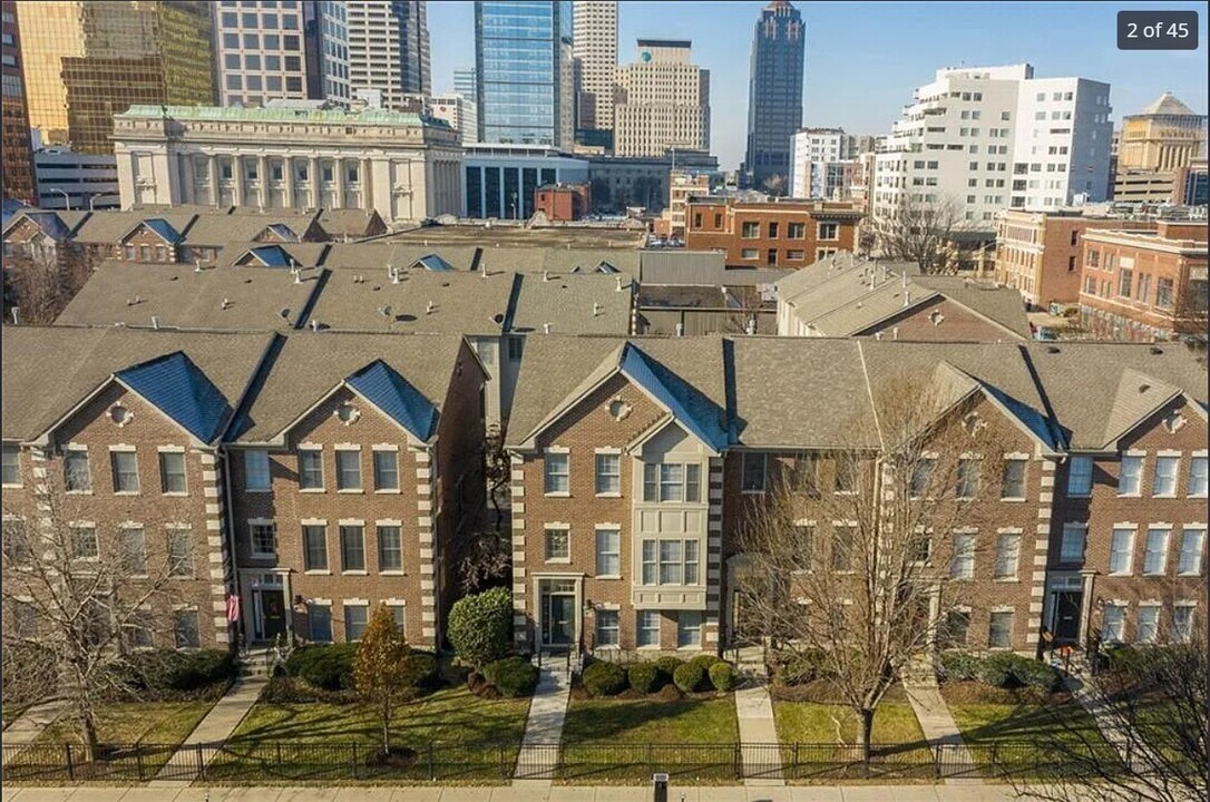 252 N New Jersey St in Indianapolis, IN - Foto de edificio