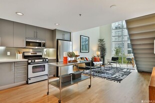 200 Brannan St in San Francisco, CA - Building Photo