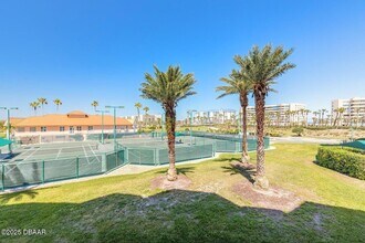 4650 Links Village Dr, Unit B205 in Ponce Inlet, FL - Building Photo - Building Photo