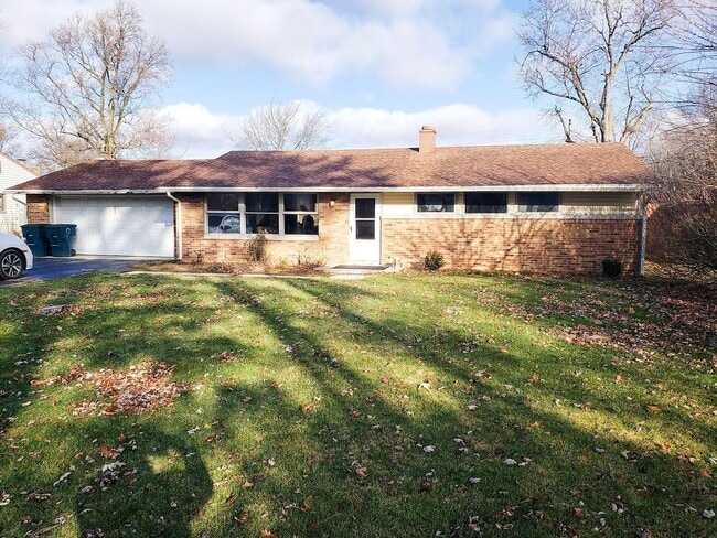 1000 W Cowing Dr in Muncie, IN - Building Photo - Building Photo