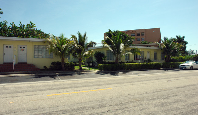 9201 West Bay Harbor in Bay Harbor Islands, FL - Building Photo - Building Photo