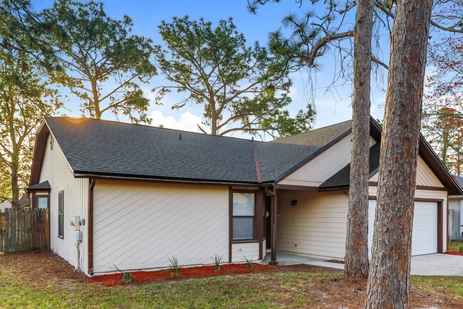 property at 7749 Pikes Peak Dr