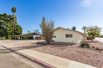 105 E Manhatton Dr in Tempe, AZ - Building Photo - Building Photo