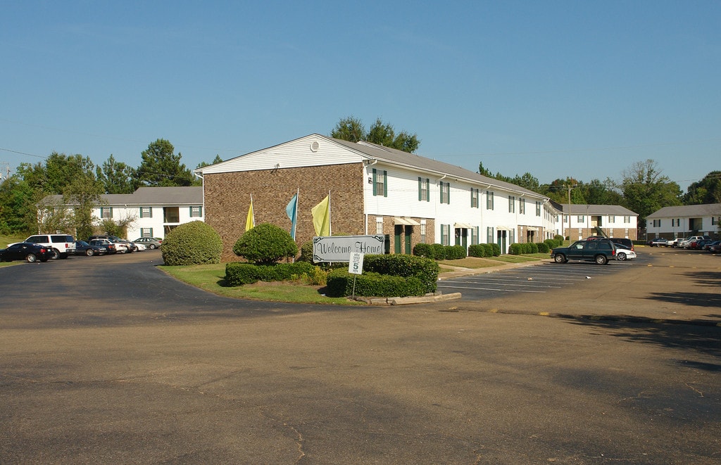 Hunter Oaks Apartments Clinton, MS Apartments For Rent