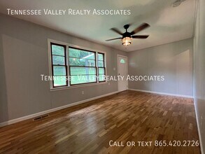 3009 Cox Ln in Knoxville, TN - Building Photo - Building Photo