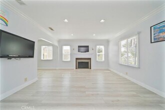 204 Elm St in Alhambra, CA - Building Photo - Building Photo