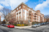 Talbot Gardens in Kew Gardens, NY - Building Photo - Primary Photo