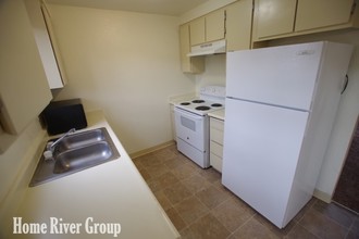 1725 S Juniper St-Unit -23 in Nampa, ID - Building Photo - Building Photo