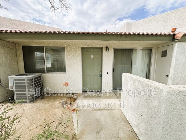 73735 Santa Rosa Way in Palm Desert, CA - Building Photo - Building Photo