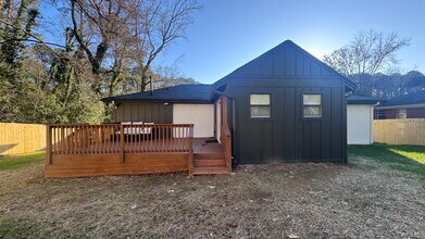 2054 Fargo Pl SE in Atlanta, GA - Foto de edificio - Building Photo