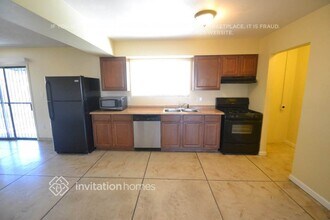 3131 W Surrey Ave in Phoenix, AZ - Building Photo - Building Photo