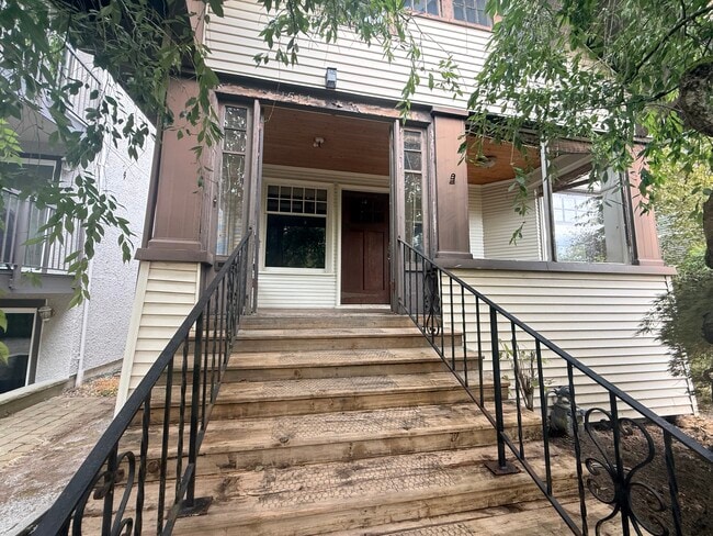 property at 1514 11th Ave W