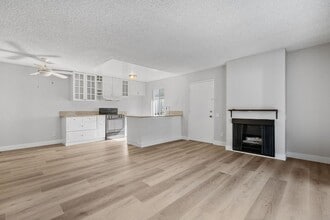 2867 Fairview St in Santa Ana, CA - Building Photo - Building Photo