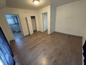 377 SE Ella St in Roseburg, OR - Building Photo - Building Photo