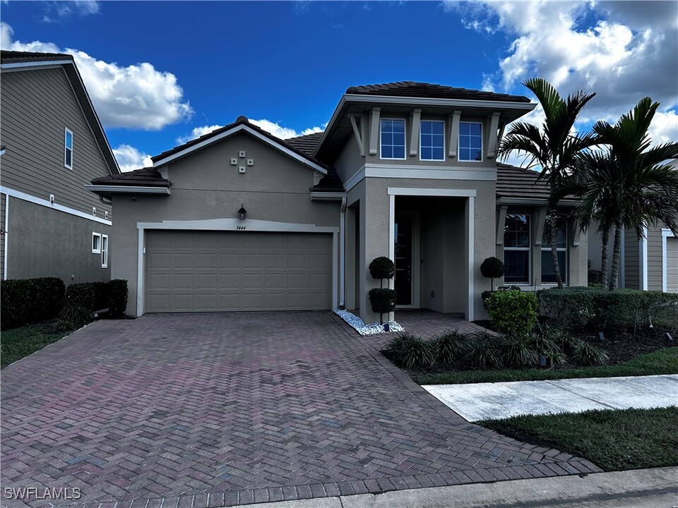 3444 Pilot Cir in Naples, FL - Building Photo