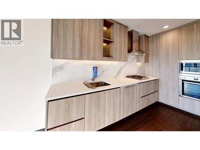 4880 Lougheed Hwy. in Burnaby, BC - Building Photo - Building Photo