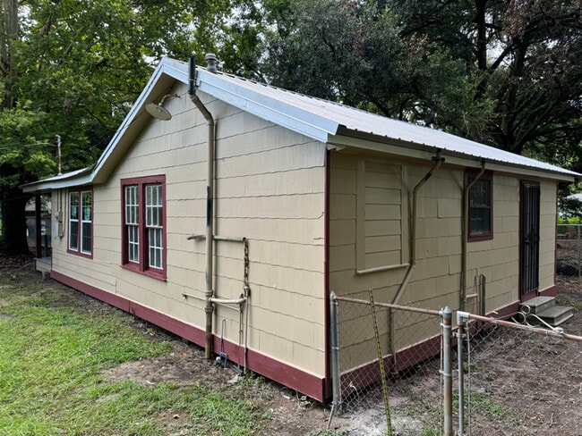 4949 Enterprise St in Baton Rouge, LA - Building Photo - Building Photo