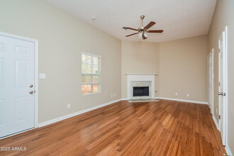 2503 W White Feather Ln in Phoenix, AZ - Building Photo - Building Photo