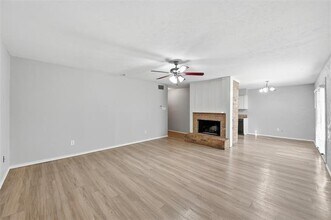 1718 Dorchester Dr in Arlington, TX - Building Photo - Building Photo