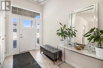 107 Rallidale St in Ottawa, ON - Building Photo - Building Photo