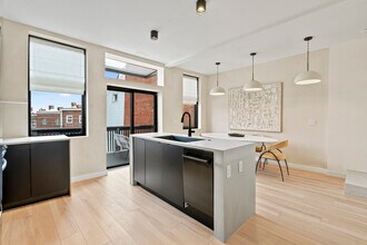 4037 Penn Ave in Pittsburgh, PA - Building Photo - Building Photo