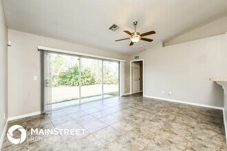 742 Fuller Ave S in Lehigh Acres, FL - Building Photo - Building Photo