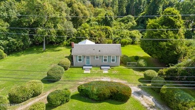 2810 Oaks Rd in New Bern, NC - Building Photo - Building Photo