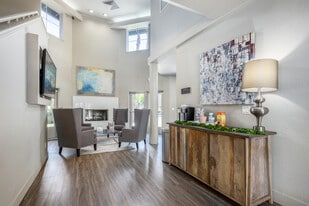 Sharps & Flats in Davis, CA - Building Photo