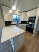 5965 Teakwood Dr in Greendale, WI - Building Photo